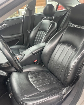 Mercedes-Benz CLS cena 29500 przebieg: 275000, rok produkcji 2005 z Szczecin małe 37
